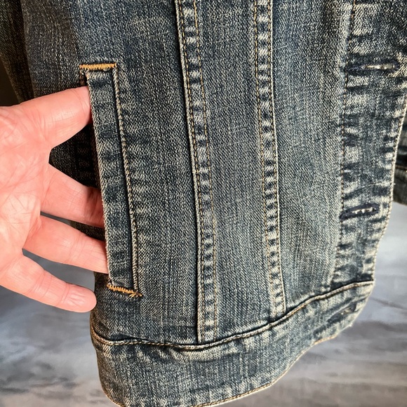 VINTAGE J CREW DENIM JACKET SIZE MEDIUM - Picture 4 of 10